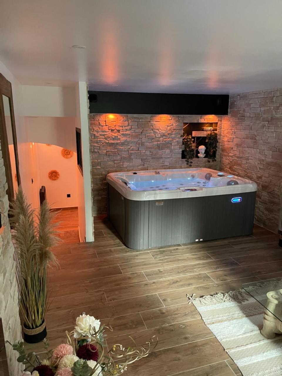 Chateau De La Sagesse Spa Rouen Exterior photo