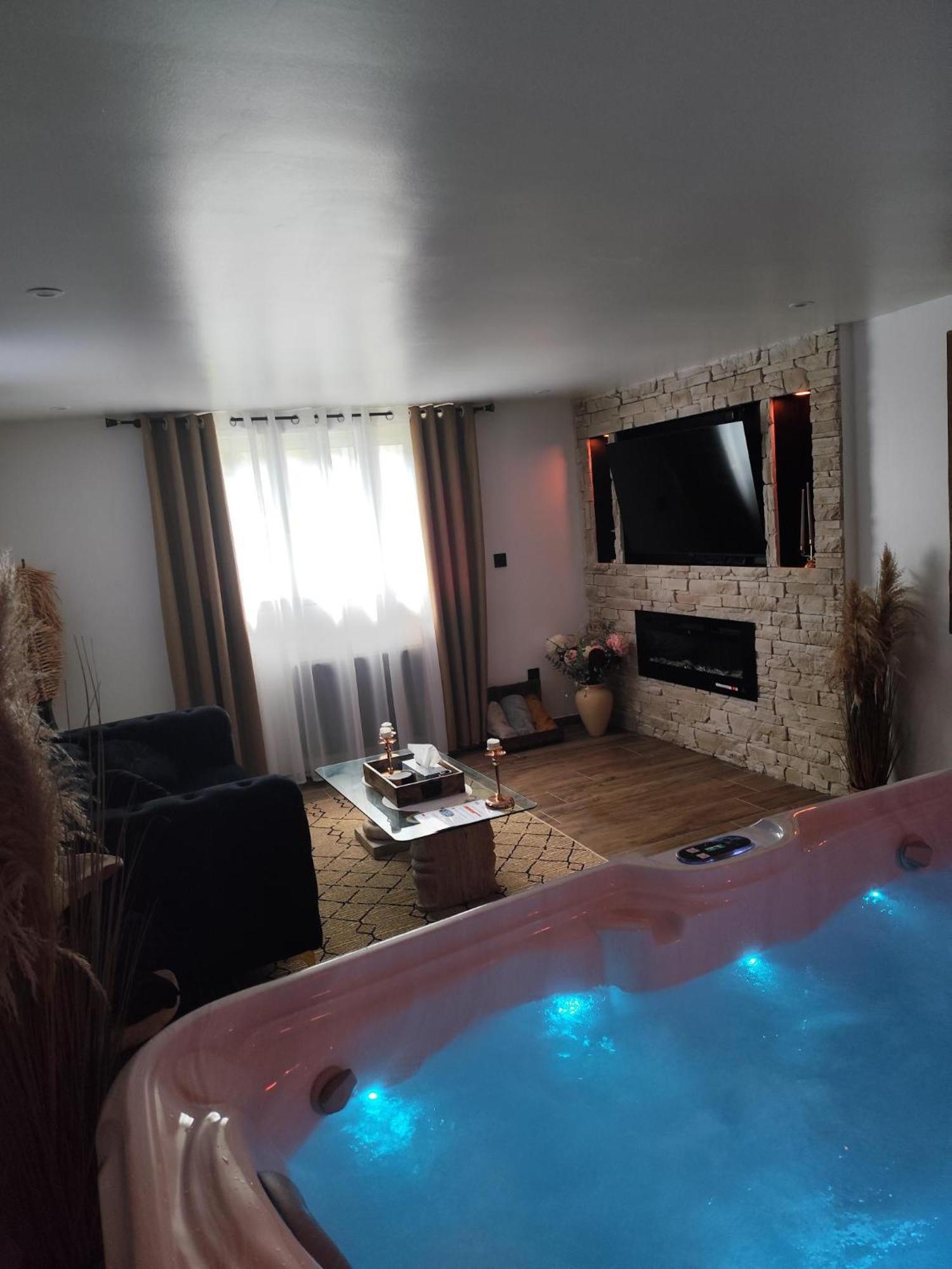 Chateau De La Sagesse Spa Rouen Exterior photo